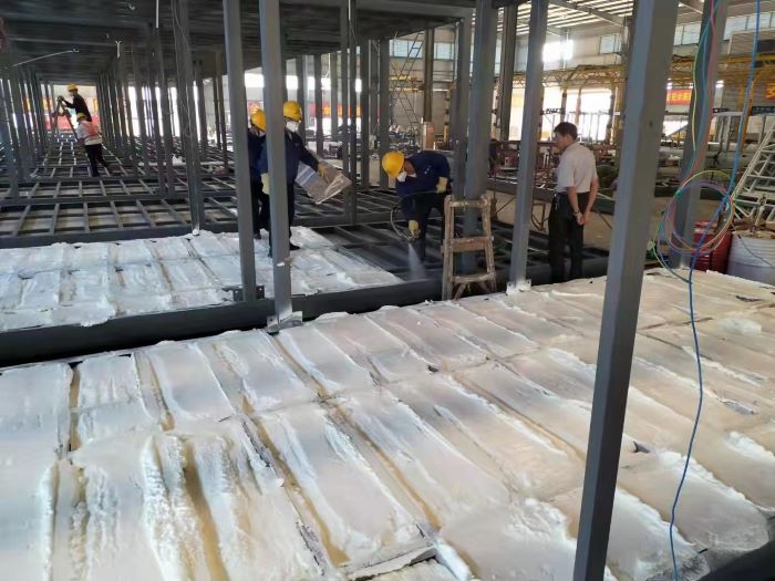 1646976278344527.jpg 發(fā)泡噴涂 1.jpg