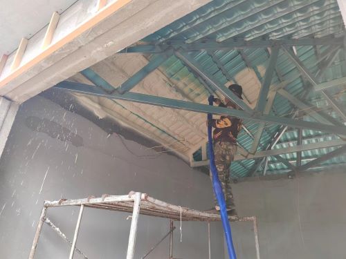 聚氨酯發泡機施工